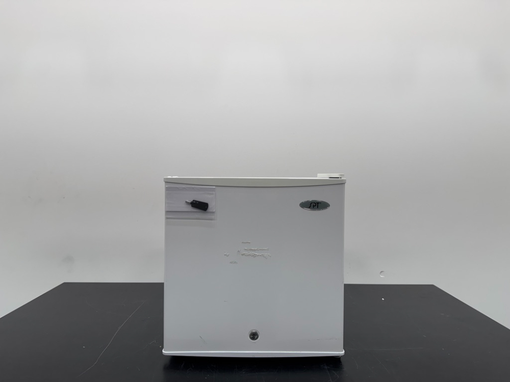 Image of Sunpentown International Inc Under counter Refrigerator